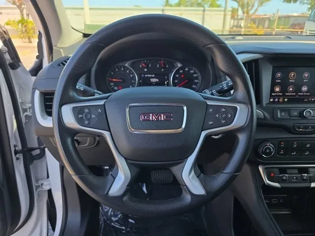 2024 GMC Terrain SLE photo 25