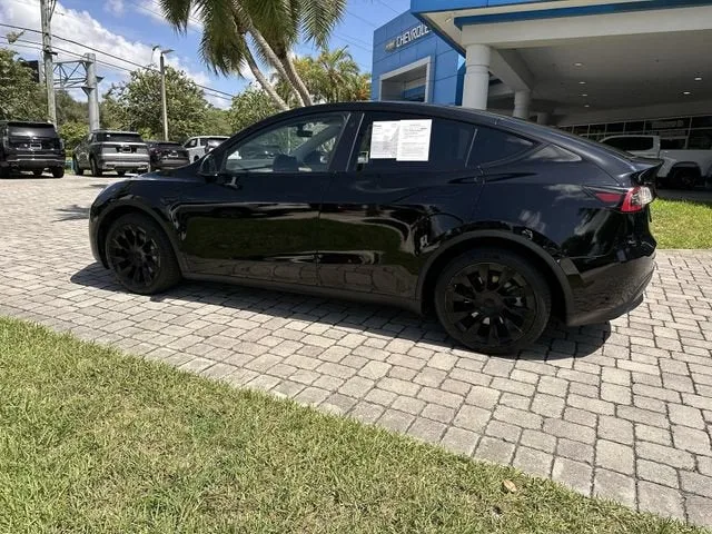 2023 Tesla Model Y Long Range photo 33