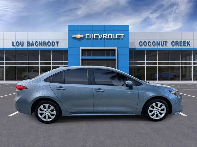 2023 Toyota Corolla LE photo 9