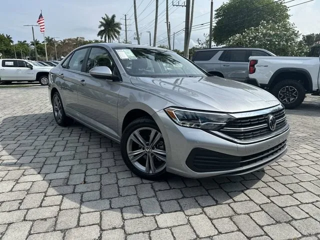 2024 Volkswagen Jetta SE photo 18