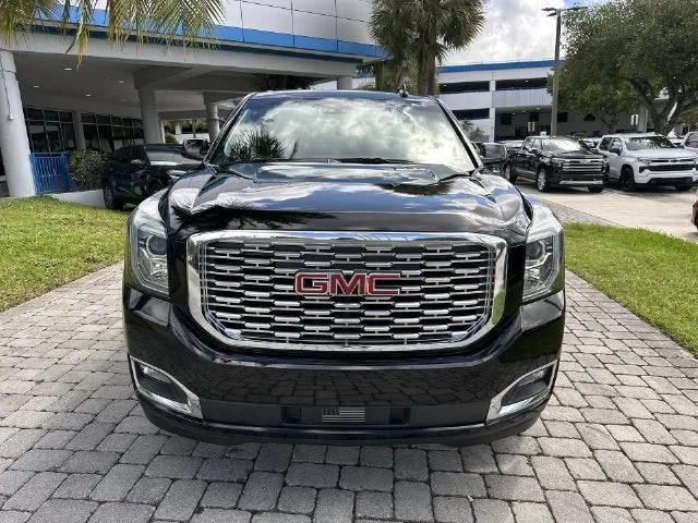 2019 GMC Yukon Denali photo 18