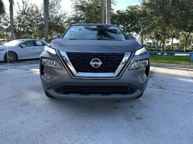 2023 Nissan Rogue SV photo 19