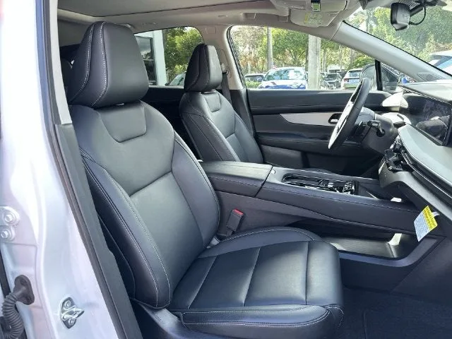 2025 Nissan Murano SL photo 28