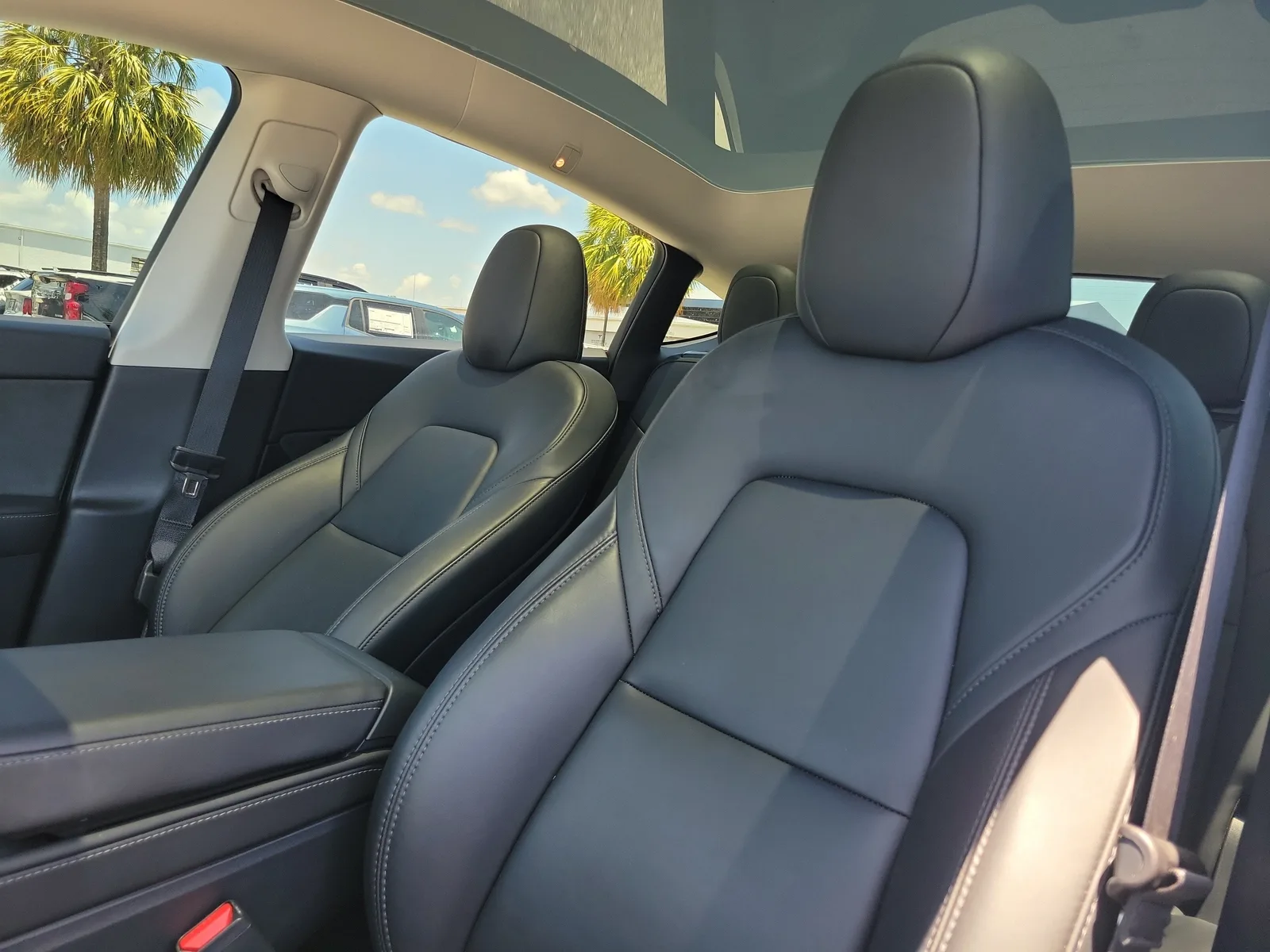 2023 Tesla Model Y Performance photo 22