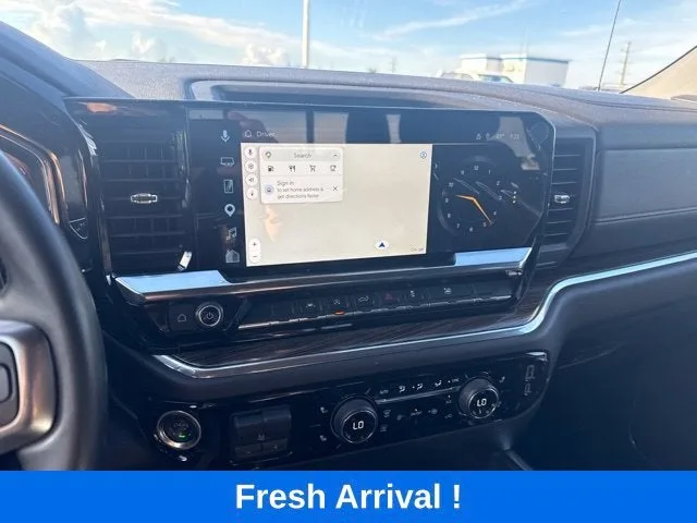 2025 Chevrolet Silverado 1500 RST photo 6