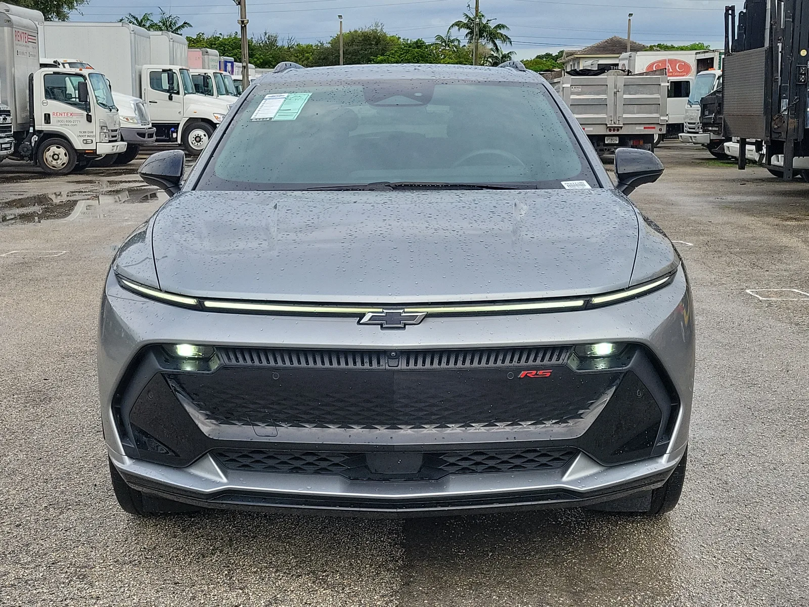 2024 Chevrolet Equinox EV RS photo 8