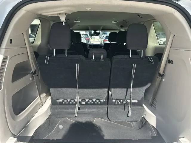 2023 Chrysler Voyager LX photo 28