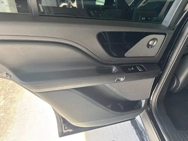 2023 Lincoln Aviator Reserve photo 15