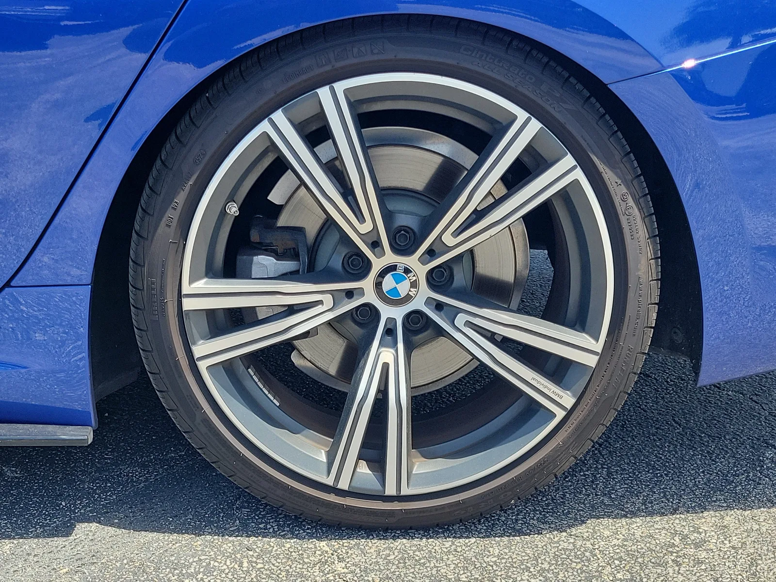 2020 BMW 3 Series 330i photo 9