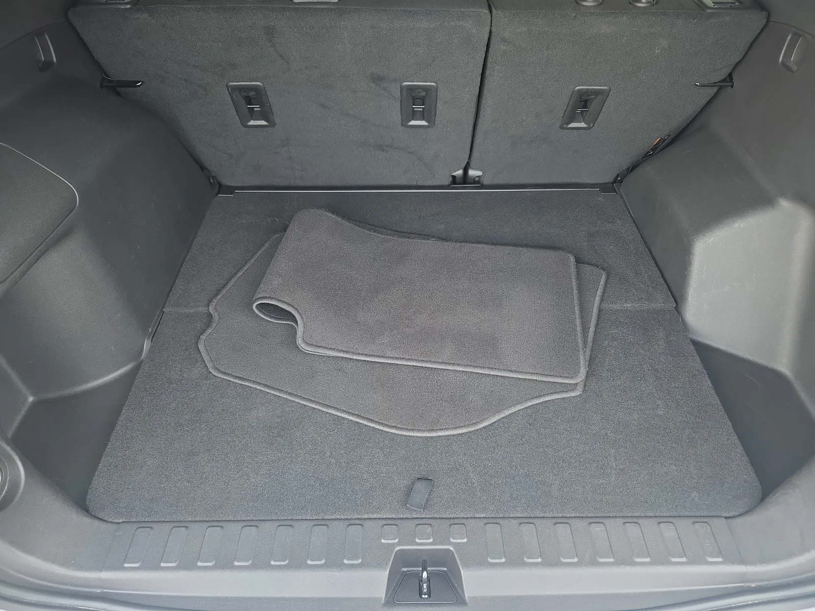 2024 Chevrolet Equinox LT photo 12