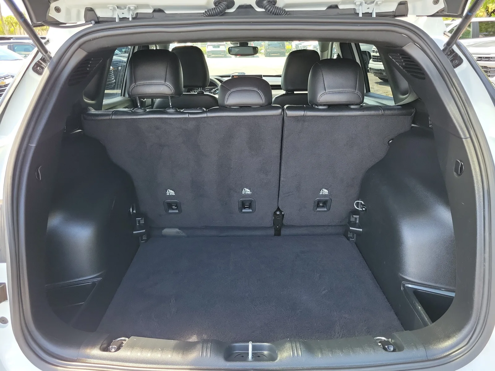 2025 Jeep Compass Latitude photo 12