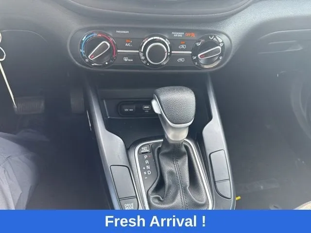 2024 Kia Soul LX photo 8