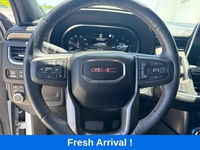 2023 GMC Yukon AT4 photo 5