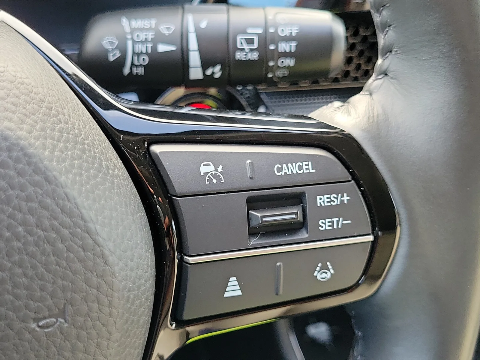 2024 Honda CR-V EX-L photo 28