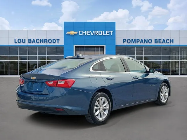 2025 Chevrolet Malibu 1LT photo 3