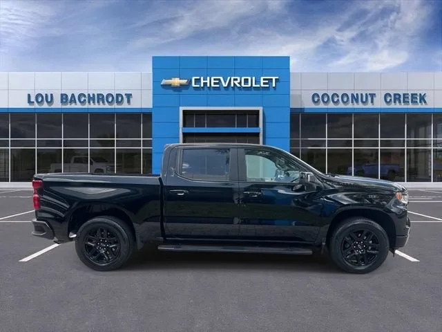 2024 Chevrolet Silverado 1500 RST photo 9