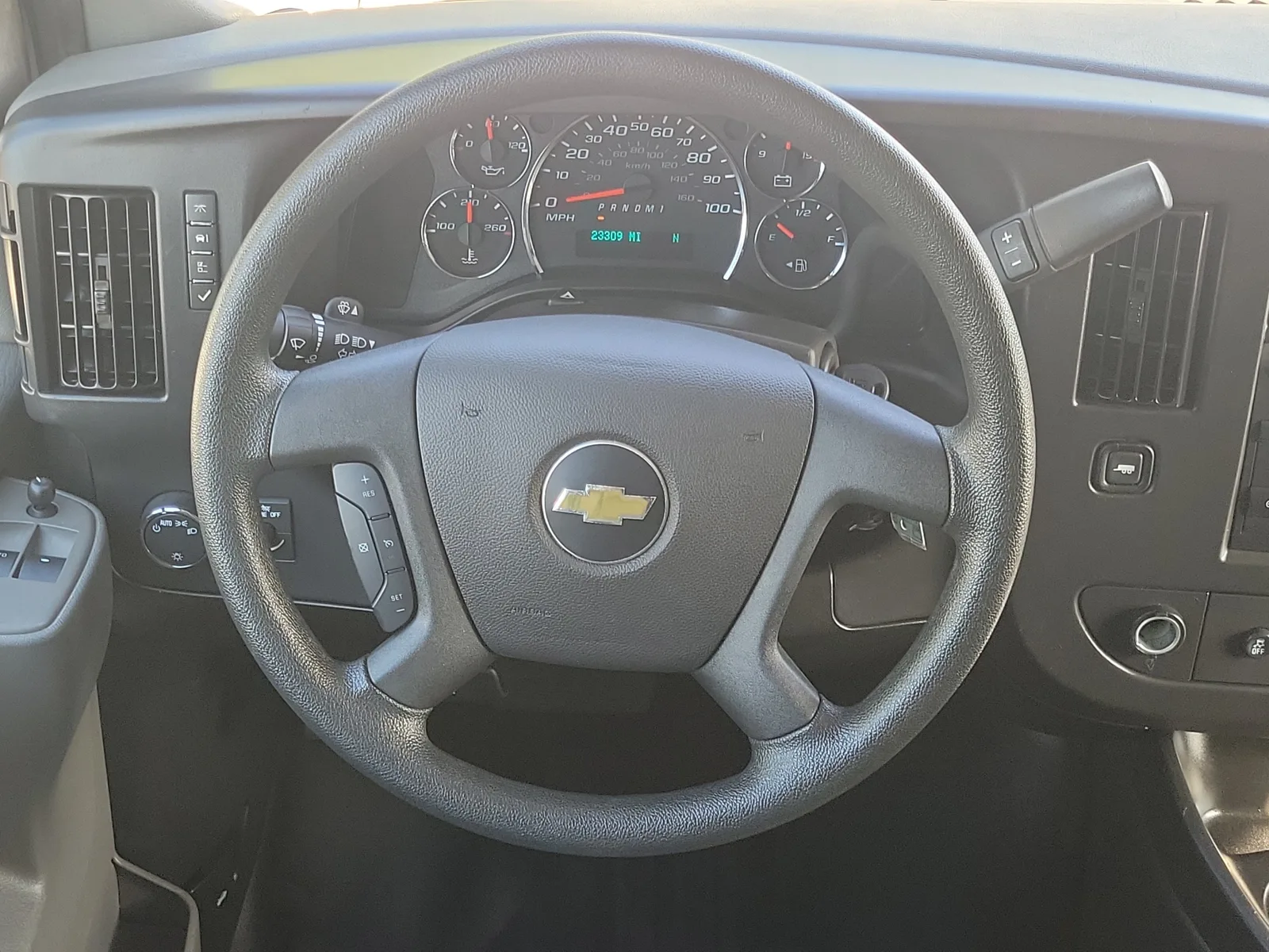 2025 Chevrolet Express Cargo WT photo 18
