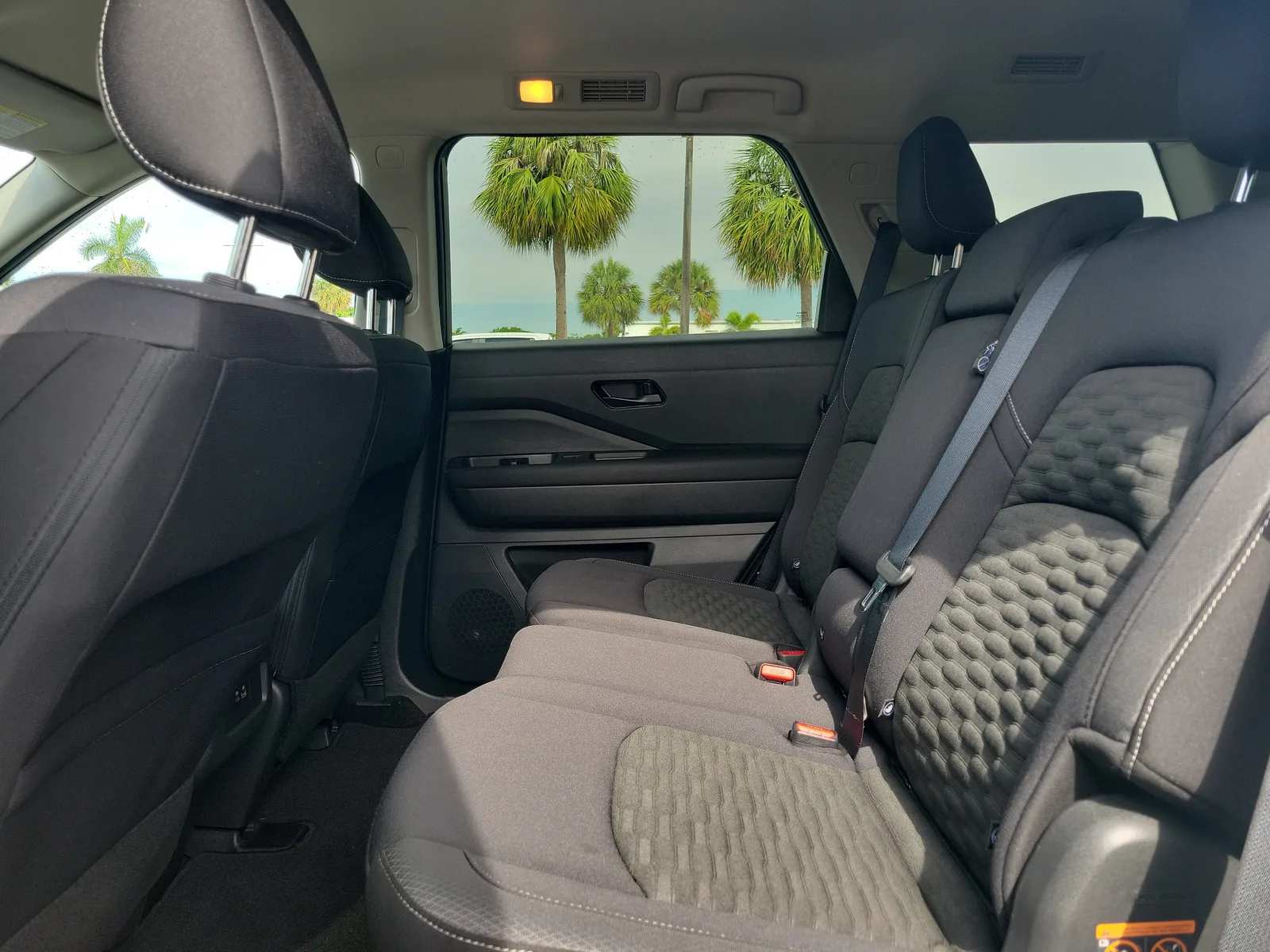 2024 Nissan Pathfinder SV photo 13