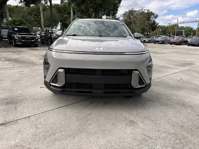 2025 Hyundai Kona SEL photo 19