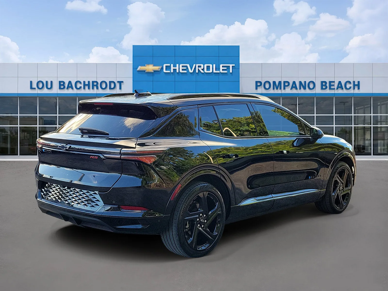 2024 Chevrolet Equinox EV RS photo 3
