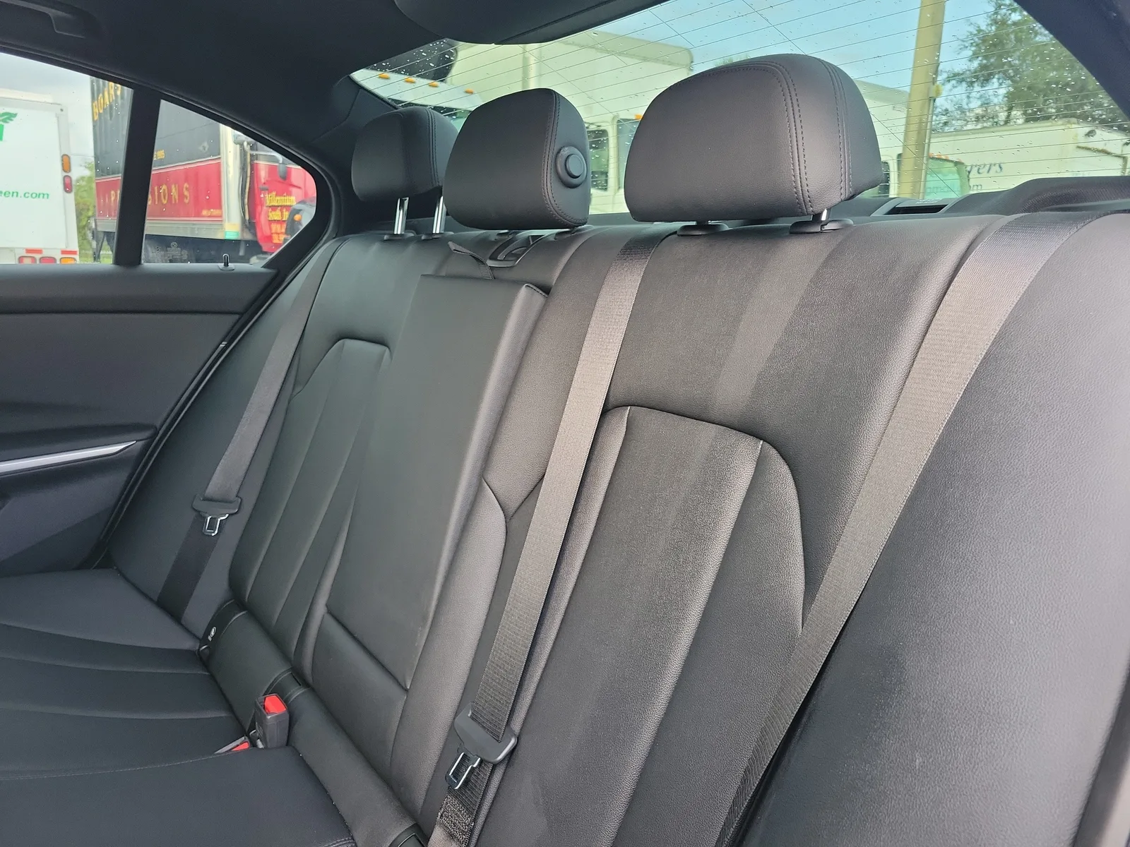 2020 BMW 3 Series 330i photo 12