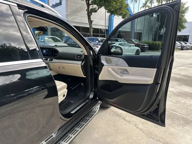 2022 Mercedes-Benz GLS GLS 450 photo 15