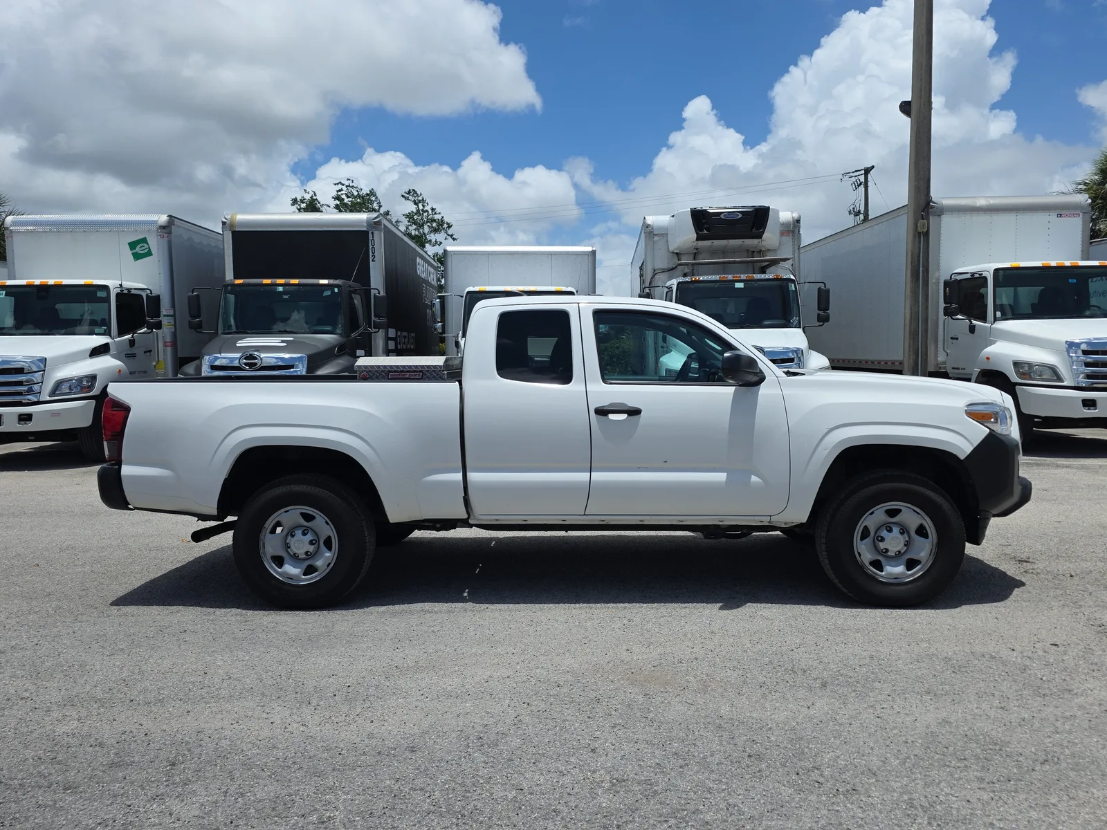 2021 Toyota Tacoma 4WD SR photo 8