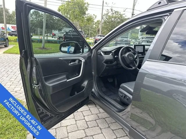 2024 Toyota RAV4 XLE Premium photo 22