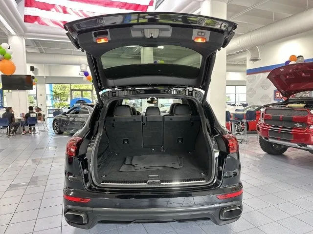 2018 Porsche Cayenne PLATINUM EDITION photo 24