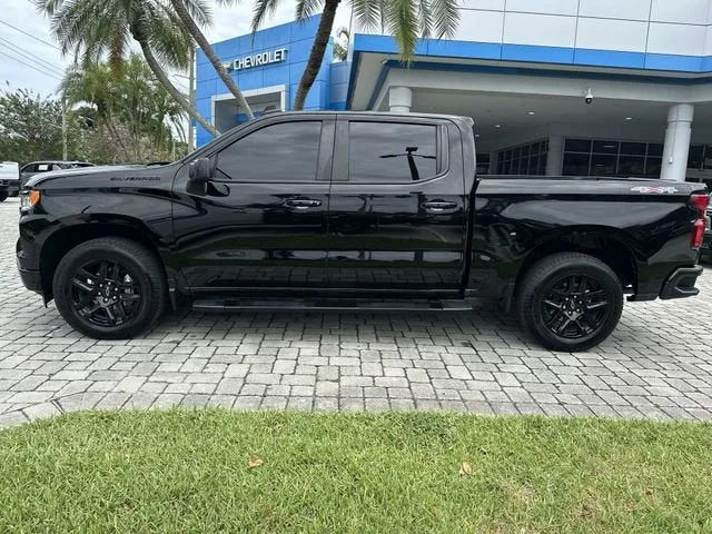 2024 Chevrolet Silverado 1500 RST photo 33