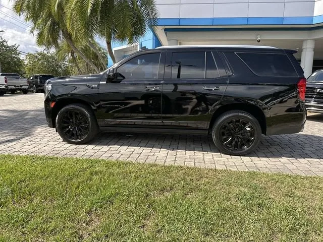 2021 GMC Yukon Denali photo 31