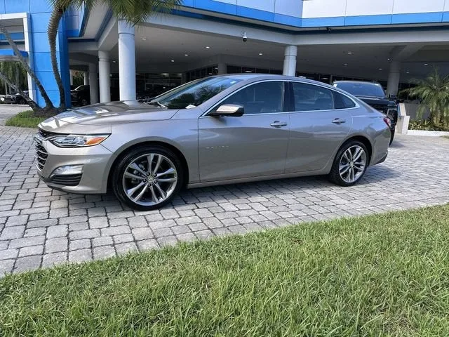 2024 Chevrolet Malibu 2LT photo 31