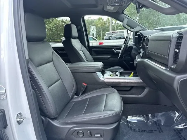 2024 Chevrolet Silverado 3500 HD LTZ photo 29