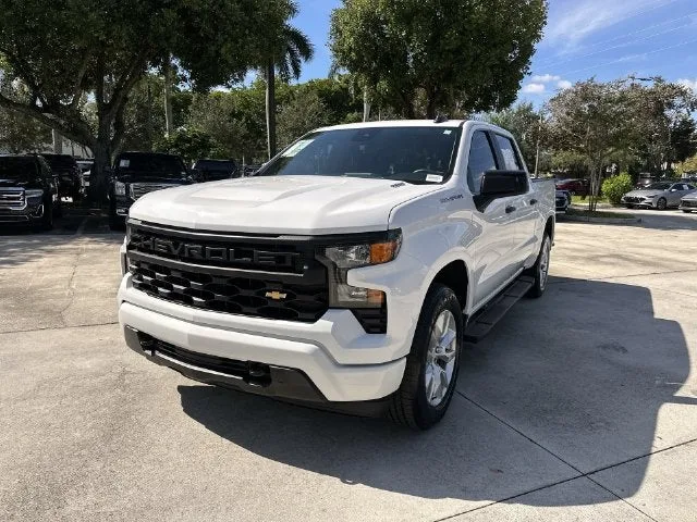 2025 Chevrolet Silverado 1500 Custom photo 20
