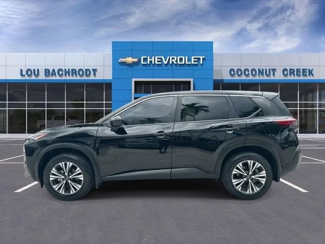 2023 Nissan Rogue SV photo 5