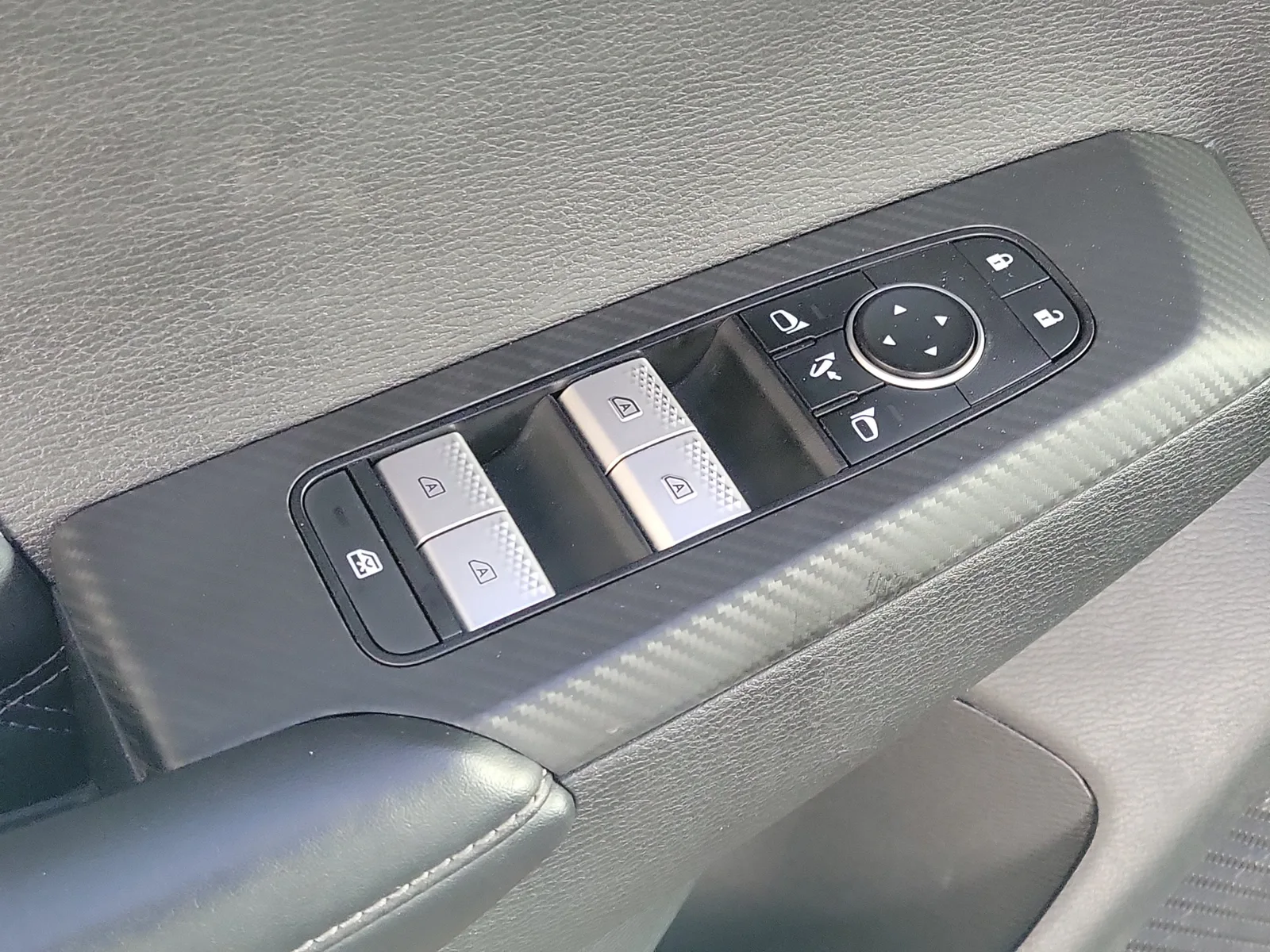 2022 Mitsubishi Outlander SEL photo 18