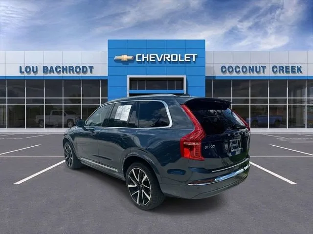 2023 Volvo XC90 Plus photo 6