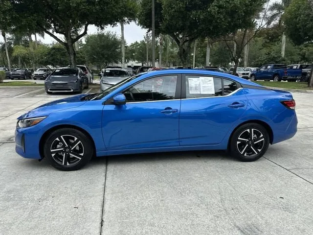 2025 Nissan Sentra SV photo 16