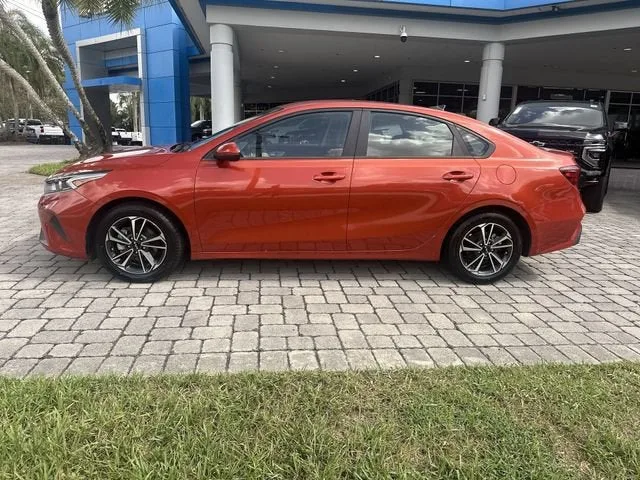 2024 Kia Forte LXS photo 32