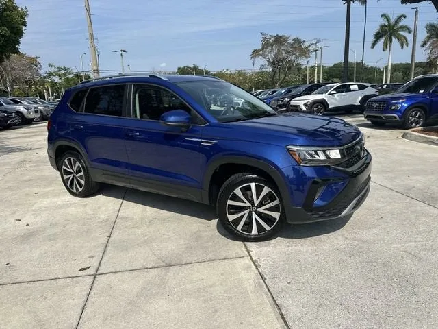 2024 Volkswagen Taos SE photo 35
