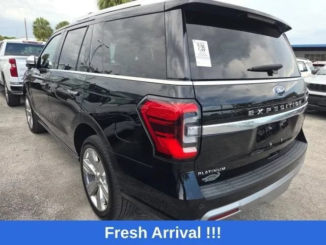 2023 Ford Expedition Platinum photo 5