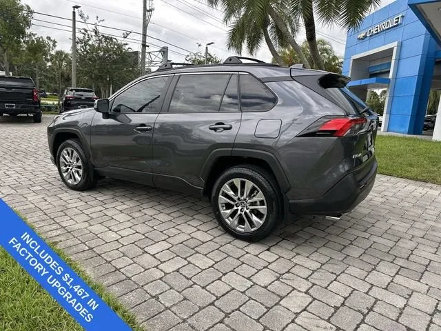 2024 Toyota RAV4 XLE Premium photo 33