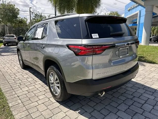 2023 Chevrolet Traverse LT Cloth photo 34