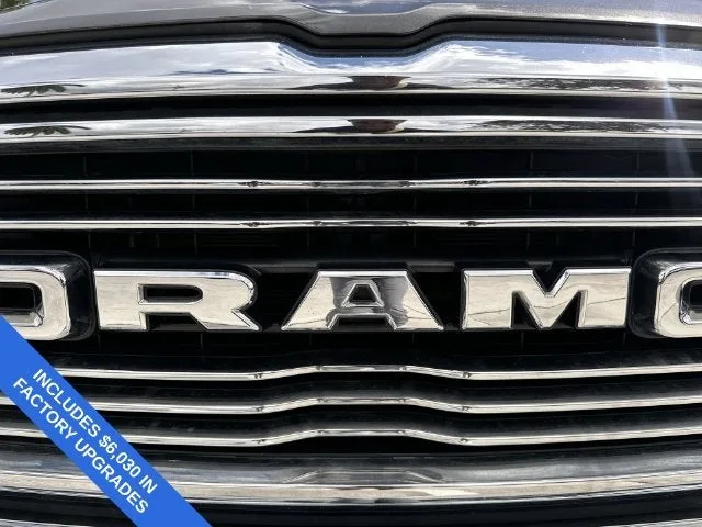 2024 RAM 1500 Laramie photo 10