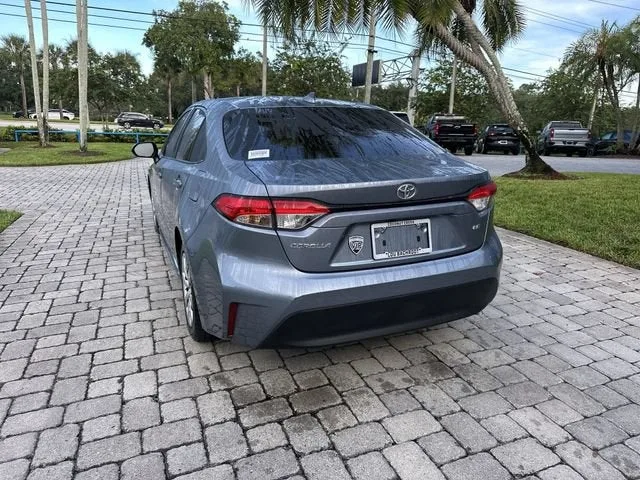2023 Toyota Corolla LE photo 35
