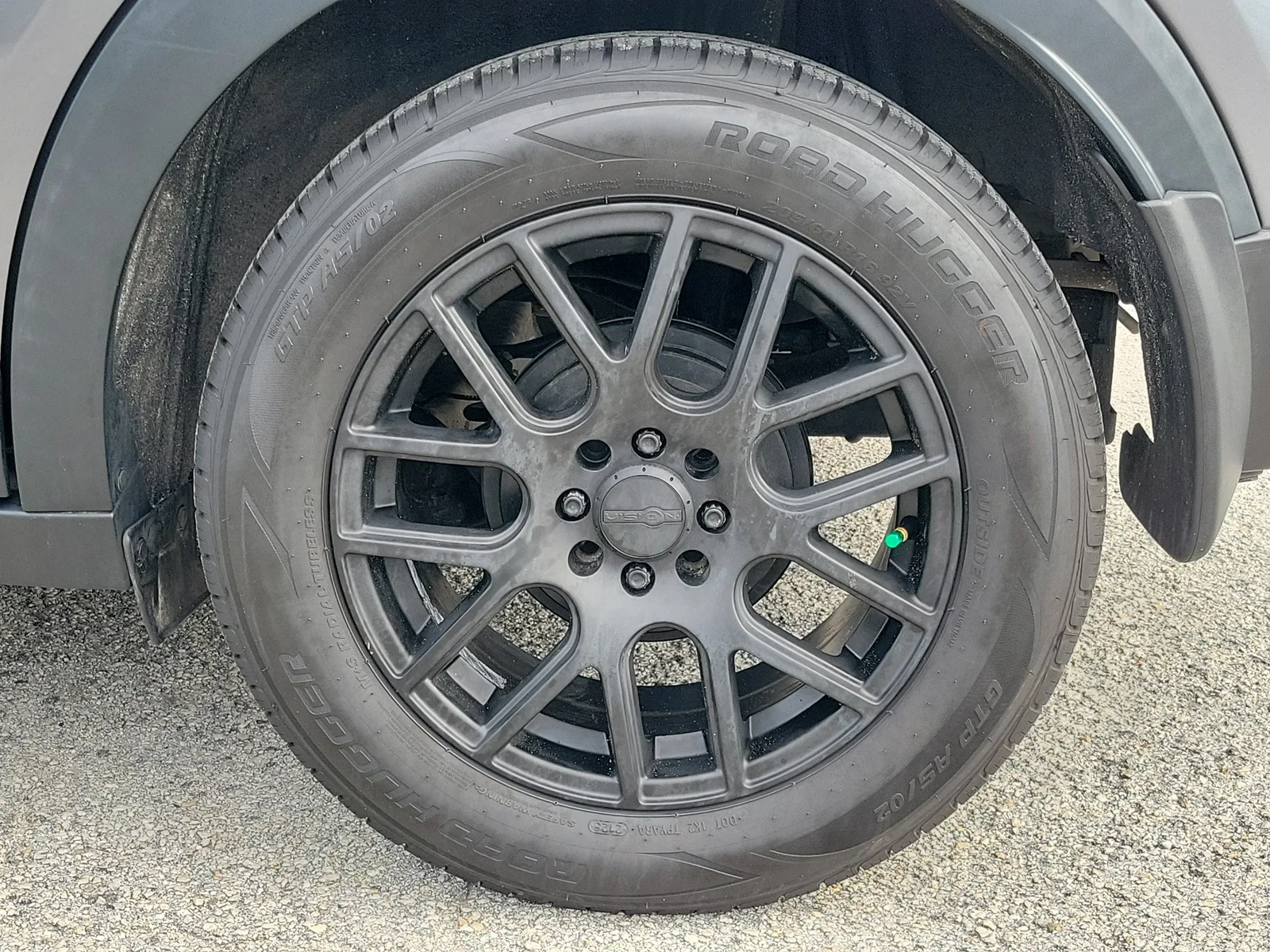 2020 Nissan Kicks S photo 9
