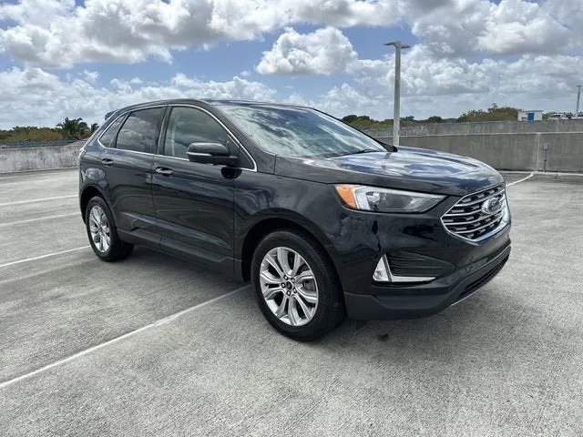 2024 Ford Edge Titanium photo 20