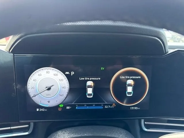 2023 Hyundai Elantra Hybrid Limited photo 5