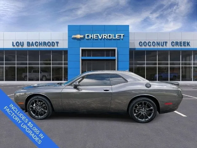 2022 Dodge Challenger GT photo 5