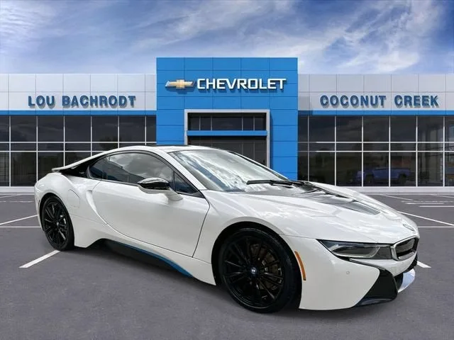 2019 BMW i8 2DR CPE photo 2